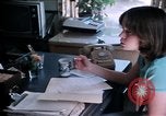 Standbild misshandelten Frauen United States USA, 1977, aus Sekunde 37 historischem Filmmaterial Videoclip 65675068531