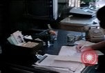Standbild misshandelten Frauen United States USA, 1977, aus Sekunde 41 historischem Filmmaterial Videoclip 65675068531