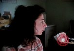 Standbild misshandelten Frauen United States USA, 1977, aus Sekunde 44 historischem Filmmaterial Videoclip 65675068531