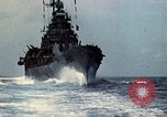 Standbild Zivilisten trug in der Marine während des Zweiten Weltkrieg United States USA, 1945, aus Sekunde 10 historischem Filmmaterial Videoclip 65675068536