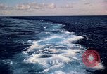 Standbild Zivilisten trug in der Marine während des Zweiten Weltkrieg United States USA, 1945, aus Sekunde 25 historischem Filmmaterial Videoclip 65675068536