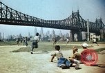 Standbild American People und Lifestyle nach Zweiten Weltkrieg United States USA, 1945, aus Sekunde 4 historischem Filmmaterial Videoclip 65675068537