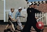 Standbild American People und Lifestyle nach Zweiten Weltkrieg United States USA, 1945, aus Sekunde 59 historischem Filmmaterial Videoclip 65675068537