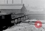 Standbild factory New York United States USA, 1925, aus Sekunde 18 historischem Filmmaterial Videoclip 65675068552