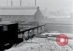 Standbild factory New York United States USA, 1925, aus Sekunde 25 historischem Filmmaterial Videoclip 65675068552