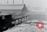 Standbild factory New York United States USA, 1925, aus Sekunde 31 historischem Filmmaterial Videoclip 65675068552