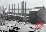 Standbild factory New York United States USA, 1925, aus Sekunde 60 historischem Filmmaterial Videoclip 65675068552