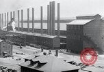 Standbild factory New York United States USA, 1925, aus Sekunde 62 historischem Filmmaterial Videoclip 65675068552