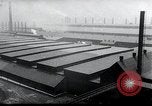 Standbild factory New York United States USA, 1925, aus Sekunde 20 historischem Filmmaterial Videoclip 65675068554