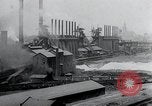 Standbild factory New York United States USA, 1925, aus Sekunde 20 historischem Filmmaterial Videoclip 65675068555
