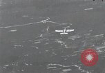 Standbild Air Attack Vietnam, 1965, aus Sekunde 30 historischem Filmmaterial Videoclip 65675068558