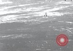 Standbild Air Attack Vietnam, 1965, aus Sekunde 32 historischem Filmmaterial Videoclip 65675068558