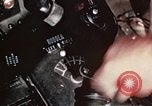 Standbild P-38 Lightning Flugzeuge United States USA, 1943, aus Sekunde 28 historischem Filmmaterial Videoclip 65675068571