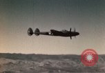 Standbild P-38 Lightning Flugzeuge United States USA, 1943, aus Sekunde 50 historischem Filmmaterial Videoclip 65675068571
