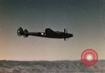 Standbild P-38 Lightning Flugzeuge United States USA, 1943, aus Sekunde 54 historischem Filmmaterial Videoclip 65675068571