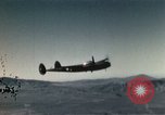 Standbild P-38 Lightning Flugzeuge United States USA, 1943, aus Sekunde 16 historischem Filmmaterial Videoclip 65675068572