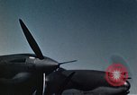 Standbild P-38 Lightning Flugzeuge United States USA, 1943, aus Sekunde 48 historischem Filmmaterial Videoclip 65675068572