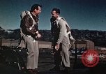 Standbild P-38 Lightning Flugzeuge United States USA, 1943, aus Sekunde 12 historischem Filmmaterial Videoclip 65675068573