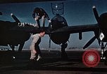 Standbild P-38 Lightning Flugzeuge United States USA, 1943, aus Sekunde 24 historischem Filmmaterial Videoclip 65675068573