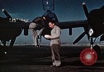 Standbild P-38 Lightning Flugzeuge United States USA, 1943, aus Sekunde 27 historischem Filmmaterial Videoclip 65675068573