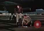 Standbild P-38 Lightning Flugzeuge United States USA, 1943, aus Sekunde 33 historischem Filmmaterial Videoclip 65675068573
