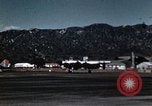 Standbild P-38 Lightning Flugzeuge United States USA, 1943, aus Sekunde 15 historischem Filmmaterial Videoclip 65675068574