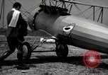 Standbild der US Air Force Uniformen United States USA, 1957, aus Sekunde 52 historischem Filmmaterial Videoclip 65675068575