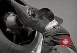Standbild der US Air Force Uniformen United States USA, 1957, aus Sekunde 61 historischem Filmmaterial Videoclip 65675068576