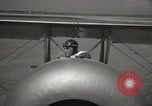 Standbild der US Air Force Uniformen United States USA, 1957, aus Sekunde 5 historischem Filmmaterial Videoclip 65675068580