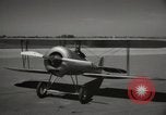 Standbild der US Air Force Uniformen United States USA, 1957, aus Sekunde 29 historischem Filmmaterial Videoclip 65675068580
