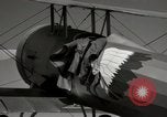 Standbild der US Air Force Uniformen United States USA, 1957, aus Sekunde 6 historischem Filmmaterial Videoclip 65675068581