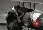Standbild der US Air Force Uniformen United States USA, 1957, aus Sekunde 32 historischem Filmmaterial Videoclip 65675068581