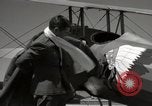 Standbild der US Air Force Uniformen United States USA, 1957, aus Sekunde 33 historischem Filmmaterial Videoclip 65675068581