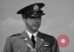 Standbild der US Air Force Uniformen United States USA, 1957, aus Sekunde 52 historischem Filmmaterial Videoclip 65675068582