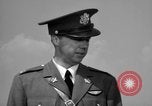 Standbild der US Air Force Uniformen United States USA, 1957, aus Sekunde 53 historischem Filmmaterial Videoclip 65675068582