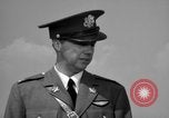 Standbild der US Air Force Uniformen United States USA, 1957, aus Sekunde 54 historischem Filmmaterial Videoclip 65675068582