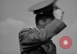 Standbild der US Air Force Uniformen United States USA, 1957, aus Sekunde 57 historischem Filmmaterial Videoclip 65675068582