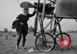 Standbild der US Air Force Uniformen United States USA, 1957, aus Sekunde 6 historischem Filmmaterial Videoclip 65675068583