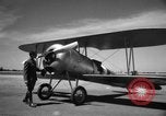 Immagine di United States Air Force uniformi United States USA, 1957, secondo 13 filmato di repertorio 65675068585