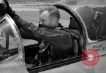 Standbild der US Air Force Uniformen United States USA, 1957, aus Sekunde 33 historischem Filmmaterial Videoclip 65675068586