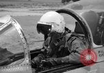Standbild der US Air Force Uniformen United States USA, 1957, aus Sekunde 41 historischem Filmmaterial Videoclip 65675068586
