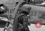 Standbild der US Air Force Uniformen United States USA, 1957, aus Sekunde 12 historischem Filmmaterial Videoclip 65675068587