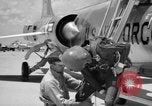 Standbild der US Air Force Uniformen United States USA, 1957, aus Sekunde 23 historischem Filmmaterial Videoclip 65675068587