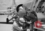 Standbild der US Air Force Uniformen United States USA, 1957, aus Sekunde 25 historischem Filmmaterial Videoclip 65675068587