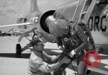Standbild der US Air Force Uniformen United States USA, 1957, aus Sekunde 28 historischem Filmmaterial Videoclip 65675068587