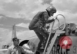 Standbild der US Air Force Uniformen United States USA, 1957, aus Sekunde 41 historischem Filmmaterial Videoclip 65675068587