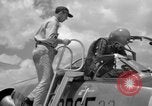 Standbild der US Air Force Uniformen United States USA, 1957, aus Sekunde 49 historischem Filmmaterial Videoclip 65675068587