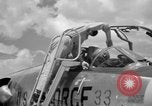 Standbild der US Air Force Uniformen United States USA, 1957, aus Sekunde 59 historischem Filmmaterial Videoclip 65675068587
