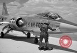 Immagine di United States Air Force uniformi United States USA, 1957, secondo 26 filmato di repertorio 65675068588