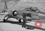 Immagine di United States Air Force uniformi United States USA, 1957, secondo 32 filmato di repertorio 65675068588
